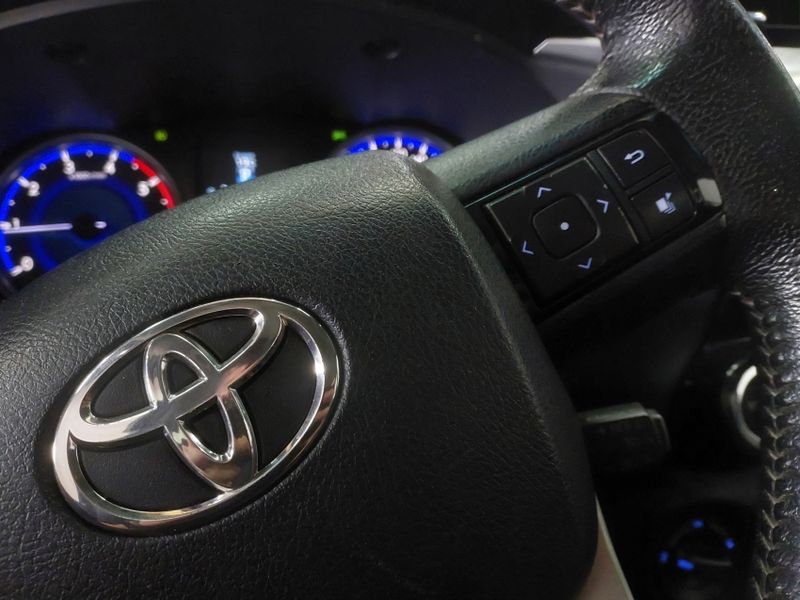 Toyota HILUX 2.8 SRX 4X4 CD 16V DIESEL 4P AUTOMÁTICO 2016/2016 BETIOLO NOVOS E SEMINOVOS LAJEADO / Carros no Vale