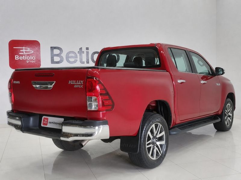 Toyota HILUX 2.8 SRX 4X4 CD 16V DIESEL 4P AUTOMÁTICO 2016/2016 BETIOLO NOVOS E SEMINOVOS LAJEADO / Carros no Vale