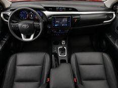 Toyota HILUX 2.8 SRX 4X4 CD 16V DIESEL 4P AUTOMÁTICO 2016/2016 BETIOLO NOVOS E SEMINOVOS LAJEADO / Carros no Vale