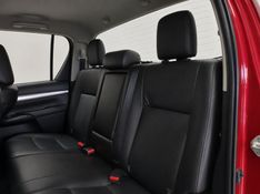 Toyota HILUX 2.8 SRX 4X4 CD 16V DIESEL 4P AUTOMÁTICO 2016/2016 BETIOLO NOVOS E SEMINOVOS LAJEADO / Carros no Vale