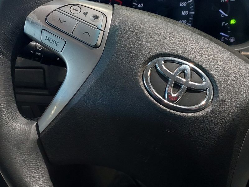 Toyota HILUX 3.0 SR 4X4 CD 16V TURBO INTERCOOLER DIESEL 4P MANUAL 2013/2013 BETIOLO NOVOS E SEMINOVOS LAJEADO / Carros no Vale Toyota HILUX 3.0 SR 4X4 CD 16V TURBO INTERCOOLER DIESEL 4P MANUAL 2013/2013 BETIOLO NOVOS E SEMINOVOS LAJEADO / Carros no Vale