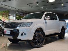 Toyota HILUX 3.0 SR 4X4 CD 16V TURBO INTERCOOLER DIESEL 4P MANUAL 2013/2013 BETIOLO NOVOS E SEMINOVOS LAJEADO / Carros no Vale
