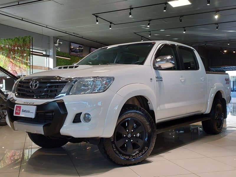 Toyota HILUX 3.0 SR 4X4 CD 16V TURBO INTERCOOLER DIESEL 4P MANUAL 2013/2013 BETIOLO NOVOS E SEMINOVOS LAJEADO / Carros no Vale Toyota HILUX 3.0 SR 4X4 CD 16V TURBO INTERCOOLER DIESEL 4P MANUAL 2013/2013 BETIOLO NOVOS E SEMINOVOS LAJEADO / Carros no Vale