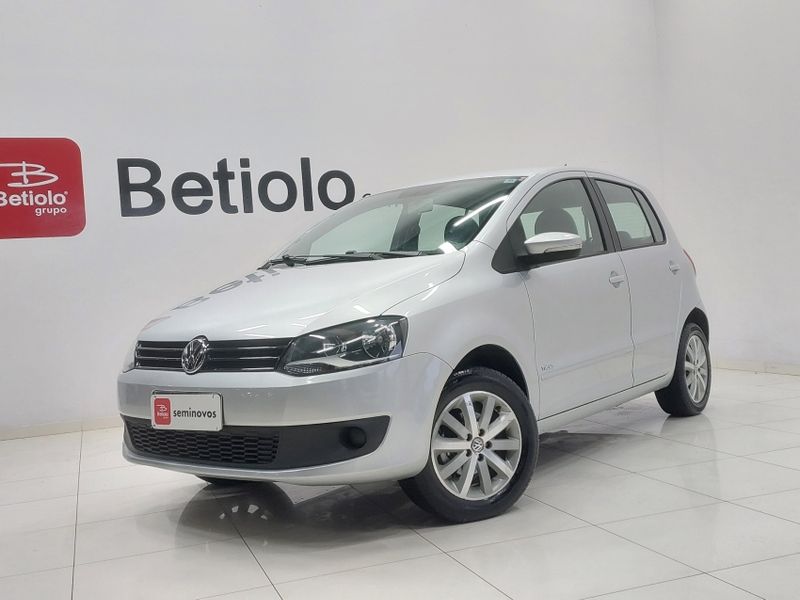 Volkswagen FOX 1.0 MI 8V FLEX 4P MANUAL 2014/2014 BETIOLO NOVOS E SEMINOVOS LAJEADO / Carros no Vale Volkswagen FOX 1.0 MI 8V FLEX 4P MANUAL 2014/2014 BETIOLO NOVOS E SEMINOVOS LAJEADO / Carros no Vale