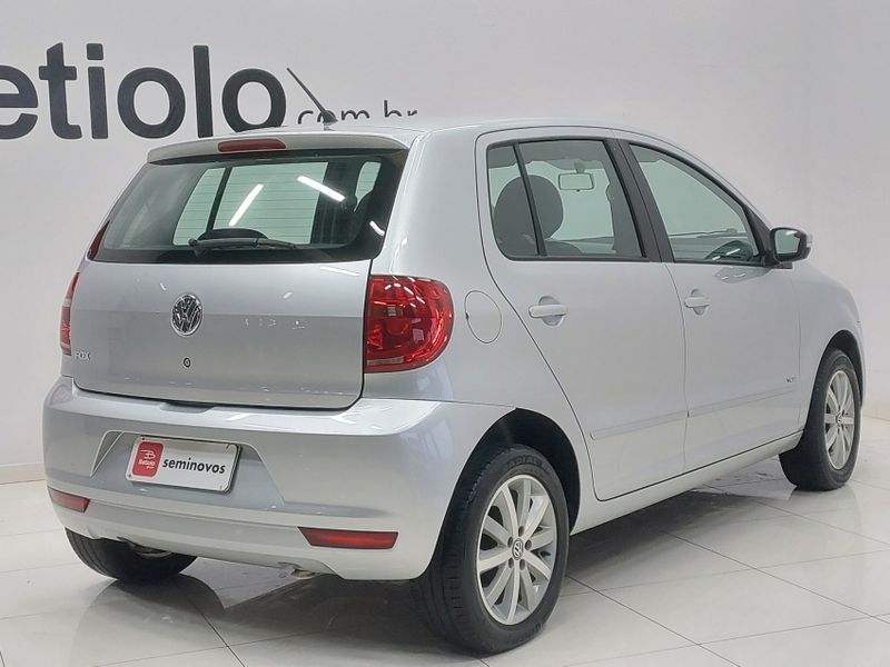 Volkswagen FOX 1.0 MI 8V FLEX 4P MANUAL 2014/2014 BETIOLO NOVOS E SEMINOVOS LAJEADO / Carros no Vale Volkswagen FOX 1.0 MI 8V FLEX 4P MANUAL 2014/2014 BETIOLO NOVOS E SEMINOVOS LAJEADO / Carros no Vale