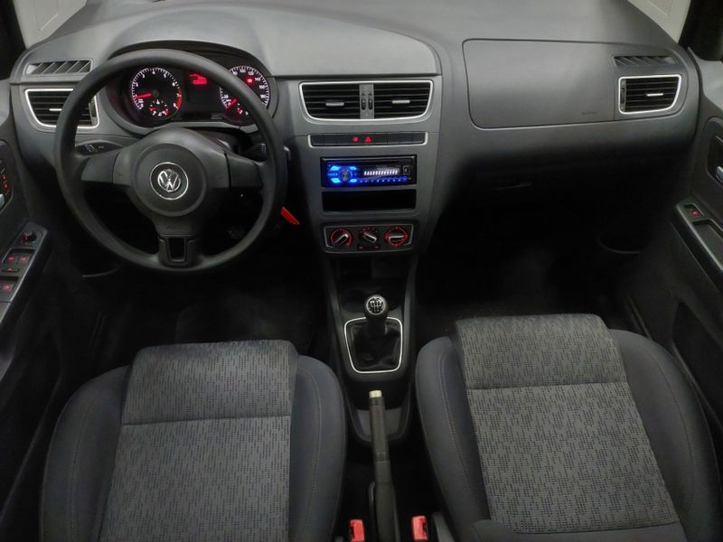 Volkswagen FOX 1.0 MI 8V FLEX 4P MANUAL 2014/2014 BETIOLO NOVOS E SEMINOVOS LAJEADO / Carros no Vale Volkswagen FOX 1.0 MI 8V FLEX 4P MANUAL 2014/2014 BETIOLO NOVOS E SEMINOVOS LAJEADO / Carros no Vale