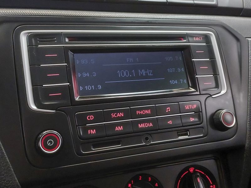 Volkswagen GOL 1.0 12V MPI TOTALFLEX 4P MANUAL 2022/2023 BETIOLO NOVOS E SEMINOVOS LAJEADO / Carros no Vale Volkswagen GOL 1.0 12V MPI TOTALFLEX 4P MANUAL 2022/2023 BETIOLO NOVOS E SEMINOVOS LAJEADO / Carros no Vale