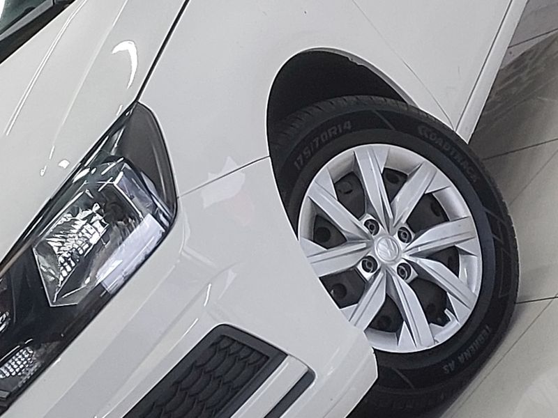 Volkswagen GOL 1.0 12V MPI TOTALFLEX 4P MANUAL 2022/2023 BETIOLO NOVOS E SEMINOVOS LAJEADO / Carros no Vale Volkswagen GOL 1.0 12V MPI TOTALFLEX 4P MANUAL 2022/2023 BETIOLO NOVOS E SEMINOVOS LAJEADO / Carros no Vale