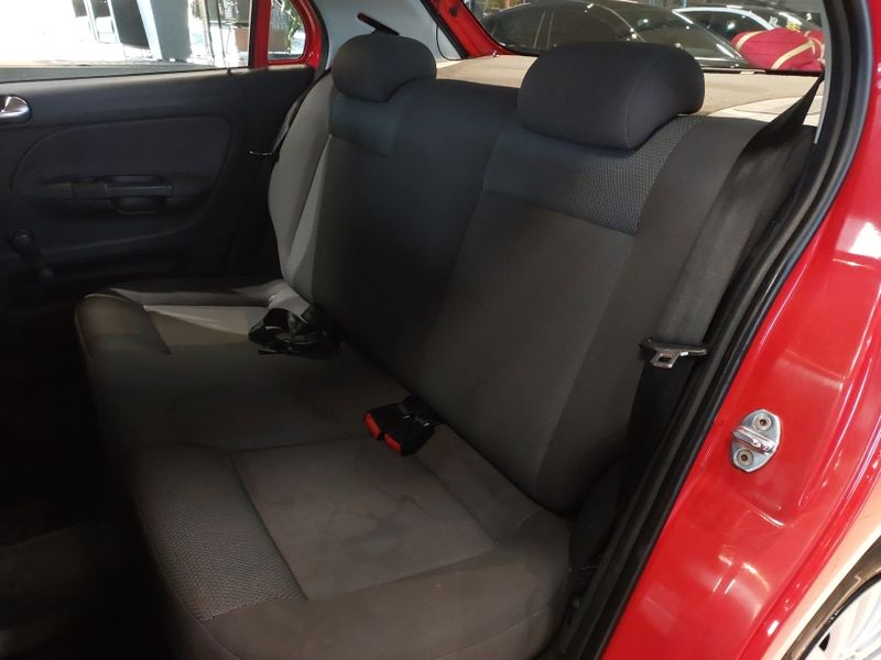 Volkswagen GOL 1.0 MI 8V FLEX 4P MANUAL G.V 2009/2010 BETIOLO NOVOS E SEMINOVOS LAJEADO / Carros no Vale Volkswagen GOL 1.0 MI 8V FLEX 4P MANUAL G.V 2009/2010 BETIOLO NOVOS E SEMINOVOS LAJEADO / Carros no Vale