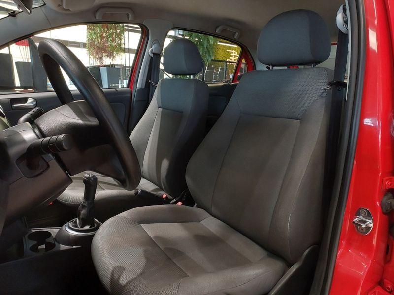 Volkswagen GOL 1.0 MI 8V FLEX 4P MANUAL G.V 2009/2010 BETIOLO NOVOS E SEMINOVOS LAJEADO / Carros no Vale Volkswagen GOL 1.0 MI 8V FLEX 4P MANUAL G.V 2009/2010 BETIOLO NOVOS E SEMINOVOS LAJEADO / Carros no Vale