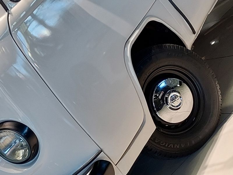 Volkswagen Kombi PICK UP 1985/1985 BETIOLO NOVOS E SEMINOVOS LAJEADO / Carros no Vale