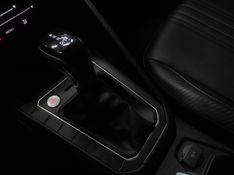 Volkswagen NIVUS 1.0 200 TSI TOTAL FLEX HIGHLINE AUTOMÁTICO 2025/2025 BETIOLO NOVOS E SEMINOVOS LAJEADO / Carros no Vale