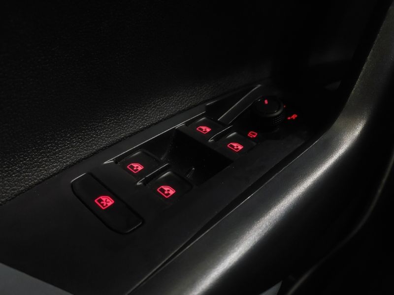 Volkswagen NIVUS 1.0 200 TSI TOTAL FLEX HIGHLINE AUTOMÁTICO 2020/2021 BETIOLO NOVOS E SEMINOVOS LAJEADO / Carros no Vale Volkswagen NIVUS 1.0 200 TSI TOTAL FLEX HIGHLINE AUTOMÁTICO 2020/2021 BETIOLO NOVOS E SEMINOVOS LAJEADO / Carros no Vale