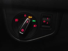 Volkswagen NIVUS 1.0 200 TSI TOTAL FLEX HIGHLINE AUTOMÁTICO 2023/2024 BETIOLO NOVOS E SEMINOVOS LAJEADO / Carros no Vale