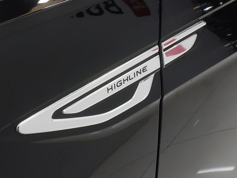 Volkswagen NIVUS 1.0 200 TSI TOTAL FLEX HIGHLINE AUTOMÁTICO 2020/2021 BETIOLO NOVOS E SEMINOVOS LAJEADO / Carros no Vale Volkswagen NIVUS 1.0 200 TSI TOTAL FLEX HIGHLINE AUTOMÁTICO 2020/2021 BETIOLO NOVOS E SEMINOVOS LAJEADO / Carros no Vale