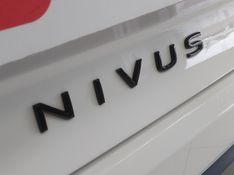 Volkswagen NIVUS 1.0 200 TSI TOTAL FLEX HIGHLINE AUTOMÁTICO 2023/2024 BETIOLO NOVOS E SEMINOVOS LAJEADO / Carros no Vale