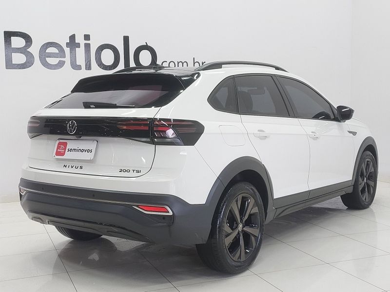 Volkswagen NIVUS 1.0 200 TSI TOTAL FLEX HIGHLINE AUTOMÁTICO 2023/2024 BETIOLO NOVOS E SEMINOVOS LAJEADO / Carros no Vale Volkswagen NIVUS 1.0 200 TSI TOTAL FLEX HIGHLINE AUTOMÁTICO 2023/2024 BETIOLO NOVOS E SEMINOVOS LAJEADO / Carros no Vale