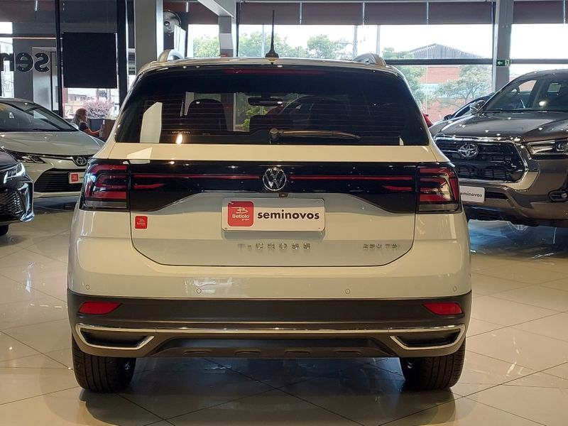 Volkswagen T-CROSS 1.4 250 TSI TOTAL FLEX HIGHLINE AUTOMÁTICO 2022/2022 BETIOLO NOVOS E SEMINOVOS LAJEADO / Carros no Vale Volkswagen T-CROSS 1.4 250 TSI TOTAL FLEX HIGHLINE AUTOMÁTICO 2022/2022 BETIOLO NOVOS E SEMINOVOS LAJEADO / Carros no Vale