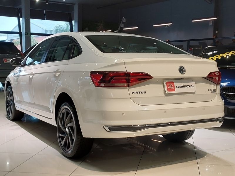 Volkswagen VIRTUS 1.0 200 TSI HIGHLINE AUTOMÁTICO 2019/2020 BETIOLO NOVOS E SEMINOVOS LAJEADO / Carros no Vale