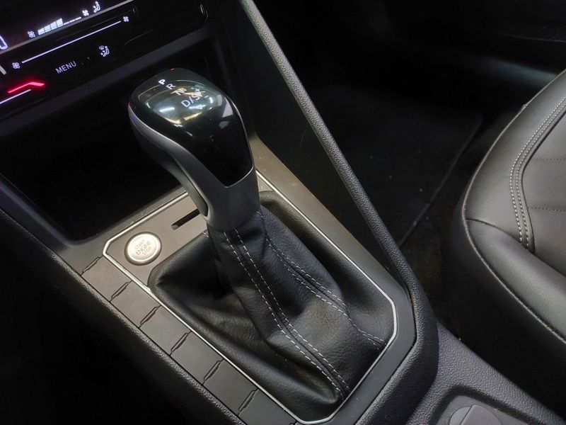 Volkswagen VIRTUS 1.4 250 TSI EXCLUSIVE AUTOMÁTICO 2024/2025 BETIOLO NOVOS E SEMINOVOS LAJEADO / Carros no Vale