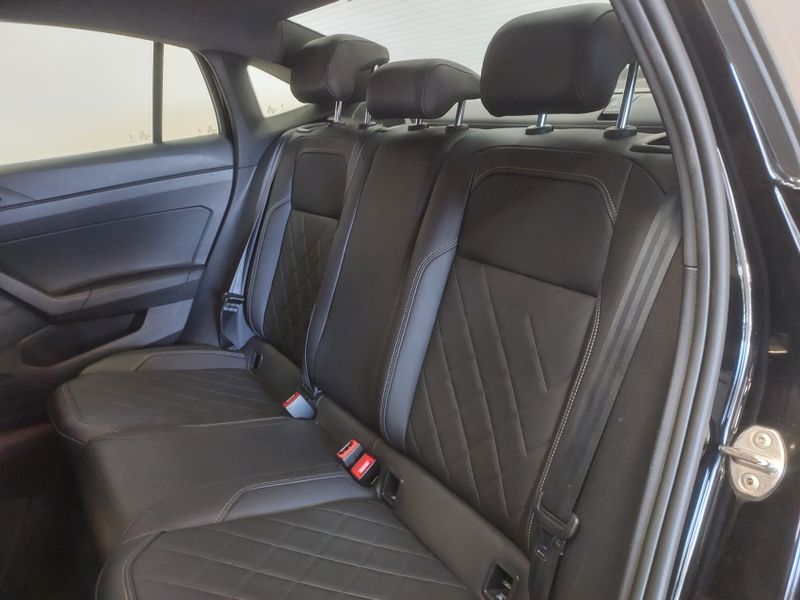 Volkswagen VIRTUS 1.4 250 TSI EXCLUSIVE AUTOMÁTICO 2024/2025 BETIOLO NOVOS E SEMINOVOS LAJEADO / Carros no Vale