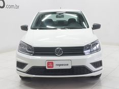 Volkswagen VOYAGE 1.0 12V MPI TOTALFLEX 4P MANUAL 2022/2023 BETIOLO NOVOS E SEMINOVOS LAJEADO / Carros no Vale