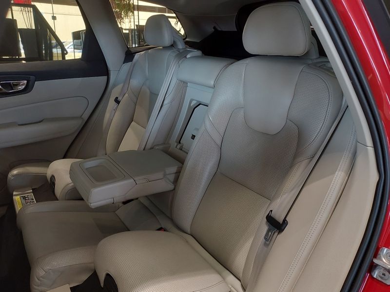 Volvo XC60 2.0 T5 GASOLINA INSCRIPTION AWD GEARTRONIC 2018/2019 BETIOLO NOVOS E SEMINOVOS LAJEADO / Carros no Vale Volvo XC60 2.0 T5 GASOLINA INSCRIPTION AWD GEARTRONIC 2018/2019 BETIOLO NOVOS E SEMINOVOS LAJEADO / Carros no Vale