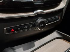 Volvo XC60 2.0 T5 GASOLINA INSCRIPTION AWD GEARTRONIC 2018/2019 BETIOLO NOVOS E SEMINOVOS LAJEADO / Carros no Vale