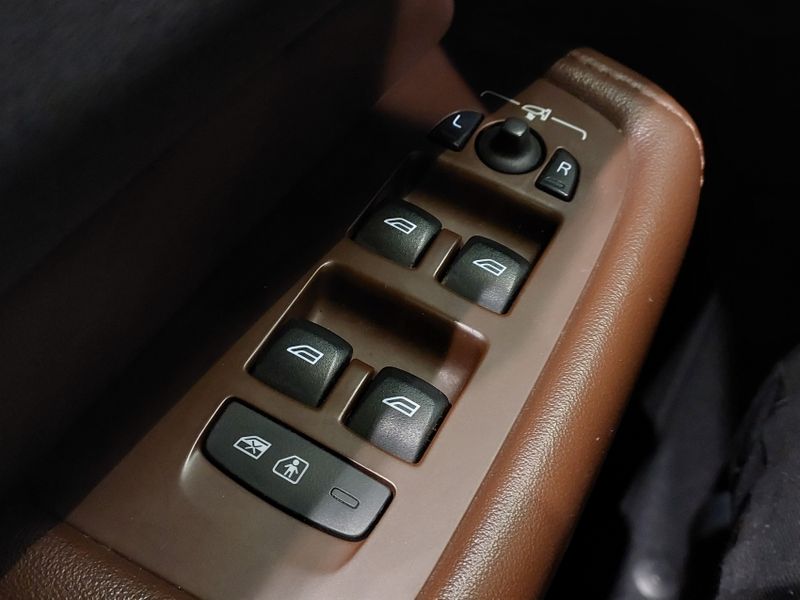 Volvo XC60 2.0 T5 GASOLINA INSCRIPTION AWD GEARTRONIC 2018/2019 BETIOLO NOVOS E SEMINOVOS LAJEADO / Carros no Vale Volvo XC60 2.0 T5 GASOLINA INSCRIPTION AWD GEARTRONIC 2018/2019 BETIOLO NOVOS E SEMINOVOS LAJEADO / Carros no Vale