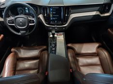 Volvo XC60 2.0 T5 GASOLINA INSCRIPTION AWD GEARTRONIC 2018/2019 BETIOLO NOVOS E SEMINOVOS LAJEADO / Carros no Vale