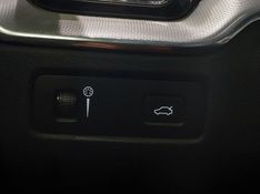 Volvo XC60 2.0 T5 GASOLINA R-DESIGN AWD GEARTRONIC 2017/2018 BETIOLO NOVOS E SEMINOVOS LAJEADO / Carros no Vale