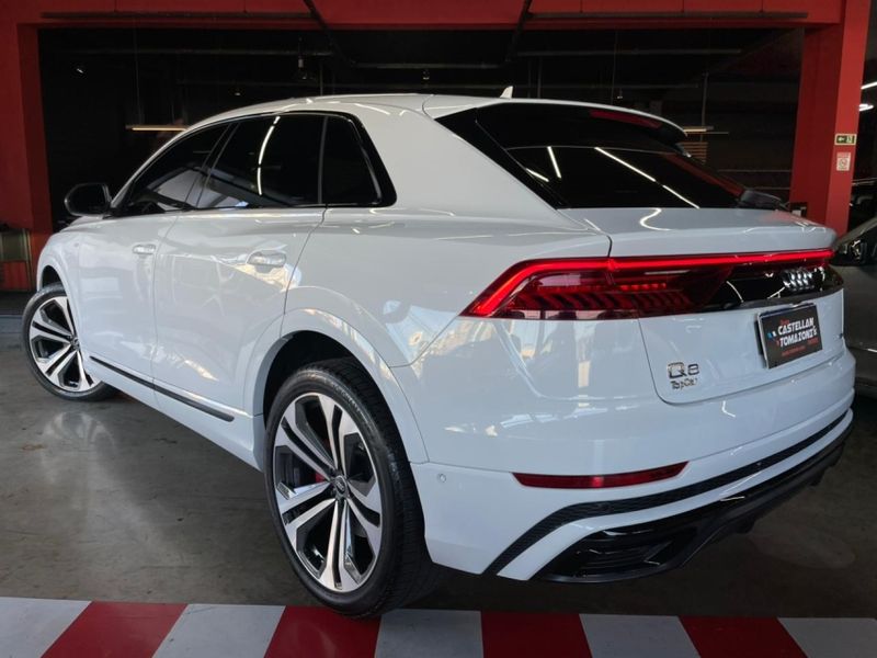 Audi Q8 3.0 TFSI GASOLINA PERFORMANCE BLACK QUATTRO TIPTRONIC 2022/2022 CASTELLAN E TOMAZONI MOTORS CAXIAS DO SUL / Carros no Vale Audi Q8 3.0 TFSI GASOLINA PERFORMANCE BLACK QUATTRO TIPTRONIC 2022/2022 CASTELLAN E TOMAZONI MOTORS CAXIAS DO SUL / Carros no Vale
