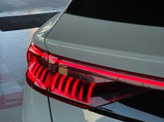 Audi Q8 3.0 TFSI GASOLINA PERFORMANCE BLACK QUATTRO TIPTRONIC 2022/2022 CASTELLAN E TOMAZONI MOTORS CAXIAS DO SUL / Carros no Vale