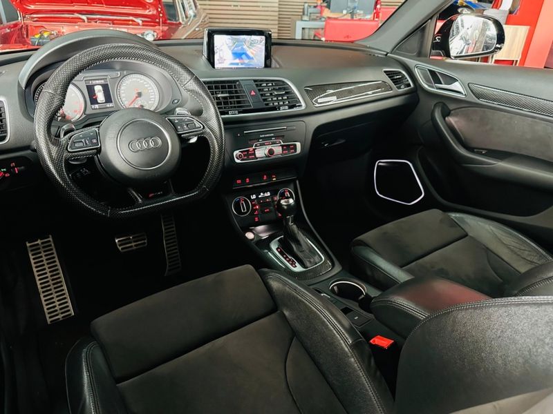 Audi RS Q3 2.5 TFSI QUATTRO 20V 340CV GASOLINA 4P S-TRONIC 2015/2016 CASTELLAN E TOMAZONI MOTORS CAXIAS DO SUL / Carros no Vale Audi RS Q3 2.5 TFSI QUATTRO 20V 340CV GASOLINA 4P S-TRONIC 2015/2016 CASTELLAN E TOMAZONI MOTORS CAXIAS DO SUL / Carros no Vale