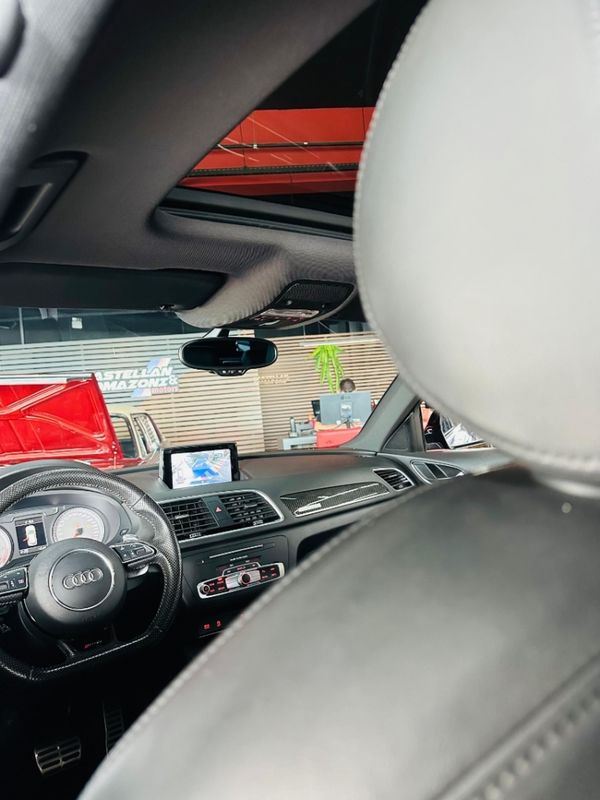 Audi RS Q3 2.5 TFSI QUATTRO 20V 340CV GASOLINA 4P S-TRONIC 2015/2016 CASTELLAN E TOMAZONI MOTORS CAXIAS DO SUL / Carros no Vale Audi RS Q3 2.5 TFSI QUATTRO 20V 340CV GASOLINA 4P S-TRONIC 2015/2016 CASTELLAN E TOMAZONI MOTORS CAXIAS DO SUL / Carros no Vale