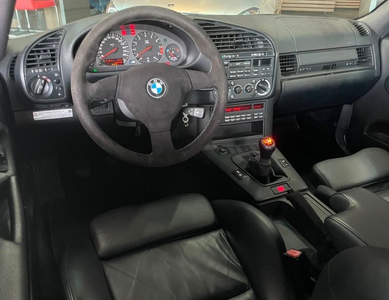 BMW M3 3.0 I6 GASOLINA MANUAL 1995/1995 CASTELLAN E TOMAZONI MOTORS CAXIAS DO SUL / Carros no Vale BMW M3 3.0 I6 GASOLINA MANUAL 1995/1995 CASTELLAN E TOMAZONI MOTORS CAXIAS DO SUL / Carros no Vale