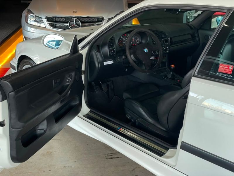BMW M3 3.0 I6 GASOLINA MANUAL 1995/1995 CASTELLAN E TOMAZONI MOTORS CAXIAS DO SUL / Carros no Vale BMW M3 3.0 I6 GASOLINA MANUAL 1995/1995 CASTELLAN E TOMAZONI MOTORS CAXIAS DO SUL / Carros no Vale