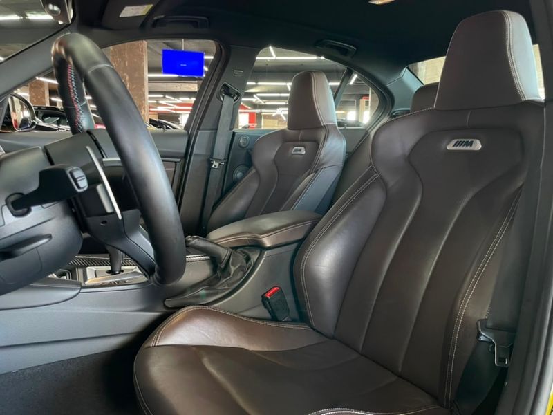 BMW M3 3.0 I6 GASOLINA SEDAN AUTOMÁTICO 2015/2016 CASTELLAN E TOMAZONI MOTORS CAXIAS DO SUL / Carros no Vale BMW M3 3.0 I6 GASOLINA SEDAN AUTOMÁTICO 2015/2016 CASTELLAN E TOMAZONI MOTORS CAXIAS DO SUL / Carros no Vale
