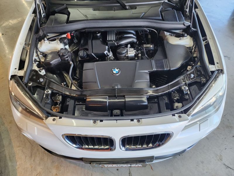 BMW X1 2.0 18I 4X2 24V GASOLINA 4P AUTOMÁTICO 2013/2014 CASTELLAN E TOMAZONI MOTORS CAXIAS DO SUL / Carros no Vale