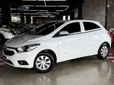 Chevrolet ONIX 1.0 MPFI LT 8V FLEX 4P MANUAL 2017/2018 CASTELLAN E TOMAZONI MOTORS CAXIAS DO SUL / Carros no Vale