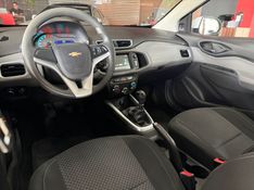 Chevrolet ONIX 1.0 MPFI LT 8V FLEX 4P MANUAL 2017/2018 CASTELLAN E TOMAZONI MOTORS CAXIAS DO SUL / Carros no Vale