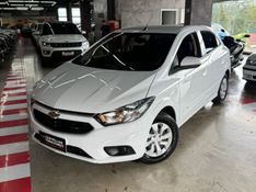 Chevrolet ONIX 1.0 MPFI LT 8V FLEX 4P MANUAL 2017/2018 CASTELLAN E TOMAZONI MOTORS CAXIAS DO SUL / Carros no Vale