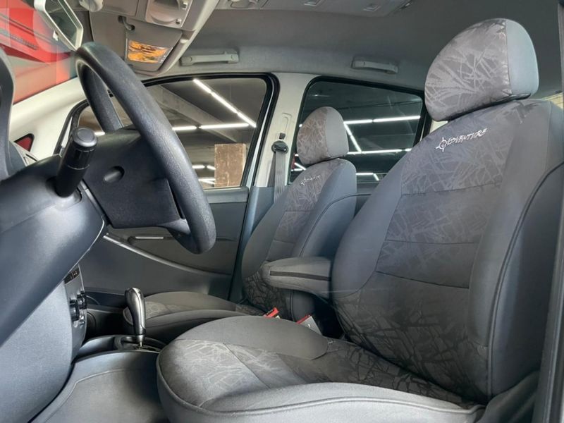 Fiat IDEA 1.8 MPI ADVENTURE 8V FLEX 4P AUTOMATIZADO 2009/2010 CASTELLAN E TOMAZONI MOTORS CAXIAS DO SUL / Carros no Vale Fiat IDEA 1.8 MPI ADVENTURE 8V FLEX 4P AUTOMATIZADO 2009/2010 CASTELLAN E TOMAZONI MOTORS CAXIAS DO SUL / Carros no Vale