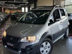 Fiat IDEA 1.8 MPI ADVENTURE 8V FLEX 4P AUTOMATIZADO 2009/2010 CASTELLAN E TOMAZONI MOTORS CAXIAS DO SUL / Carros no Vale