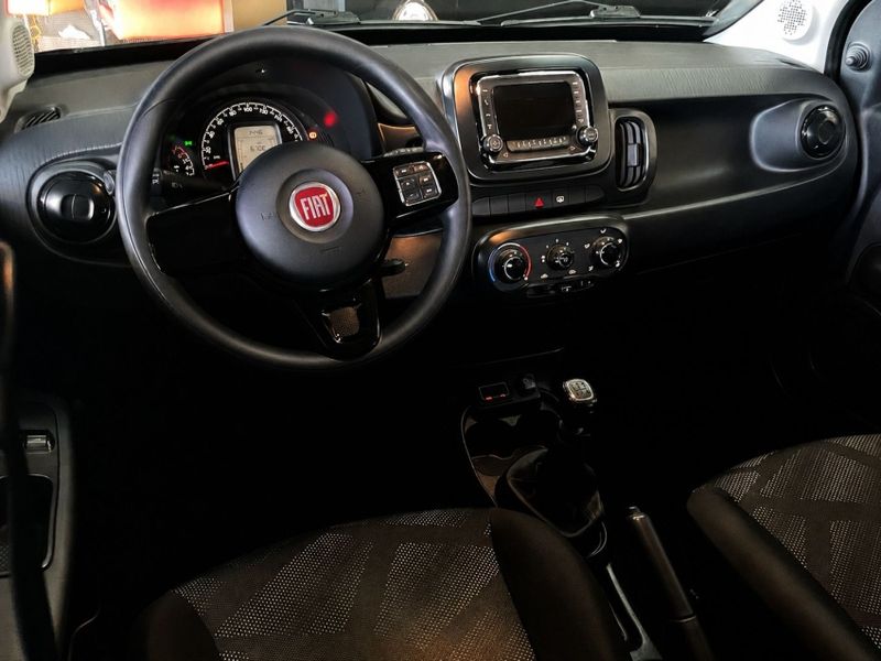 Fiat MOBI 1.0 EVO FLEX LIKE MANUAL 2016/2017 CASTELLAN E TOMAZONI MOTORS CAXIAS DO SUL / Carros no Vale Fiat MOBI 1.0 EVO FLEX LIKE MANUAL 2016/2017 CASTELLAN E TOMAZONI MOTORS CAXIAS DO SUL / Carros no Vale