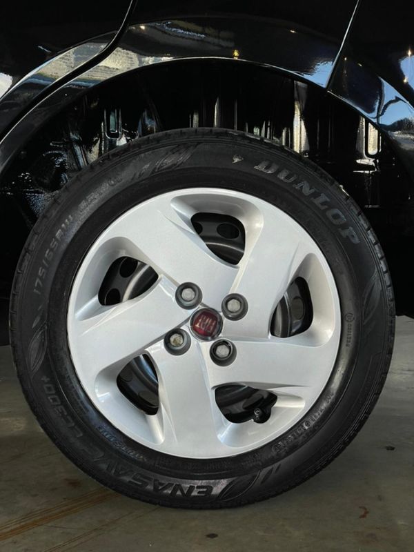 Fiat MOBI 1.0 EVO FLEX LIKE MANUAL 2016/2017 CASTELLAN E TOMAZONI MOTORS CAXIAS DO SUL / Carros no Vale Fiat MOBI 1.0 EVO FLEX LIKE MANUAL 2016/2017 CASTELLAN E TOMAZONI MOTORS CAXIAS DO SUL / Carros no Vale