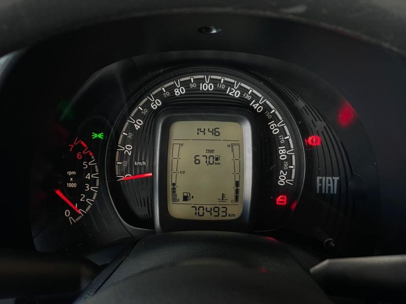 Fiat MOBI 1.0 EVO FLEX LIKE MANUAL 2016/2017 CASTELLAN E TOMAZONI MOTORS CAXIAS DO SUL / Carros no Vale Fiat MOBI 1.0 EVO FLEX LIKE MANUAL 2016/2017 CASTELLAN E TOMAZONI MOTORS CAXIAS DO SUL / Carros no Vale