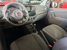 Fiat PALIO 1.0 MPI ATTRACTIVE 8V FLEX 4P MANUAL 2013/2014 CASTELLAN E TOMAZONI MOTORS CAXIAS DO SUL / Carros no Vale