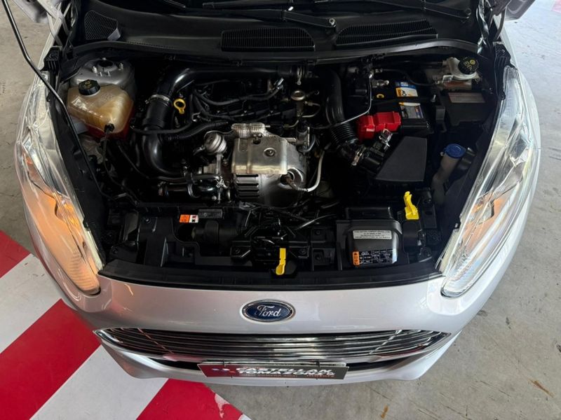 Ford FIESTA 1.0 ECOBOOST TITANIUM PLUS HATCH 12V GASOLINA 4P POWERSHIFT 2017/2017 CASTELLAN E TOMAZONI MOTORS CAXIAS DO SUL / Carros no Vale