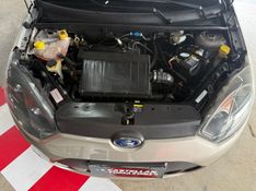 Ford FIESTA 1.6 SE SEDAN 16V FLEX 4P MANUAL 2012/2012 CASTELLAN E TOMAZONI MOTORS CAXIAS DO SUL / Carros no Vale